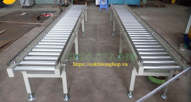 băng tải con lăn inox