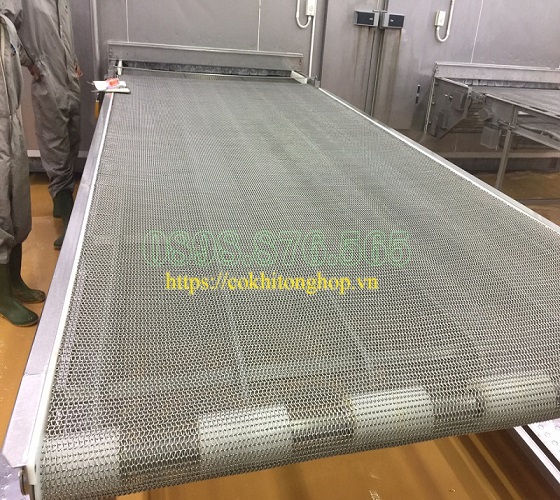 lưới băng tải inox sợi xoắn